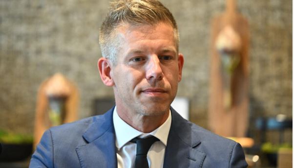 Мадяр побачив позитивний сигнал у промові Венса, який приїхав до Будапешта агітувати за Орбана Мадяр побачив позитивний сигнал у промові Венса, який приїхав до Будапешта агітувати за Орбана